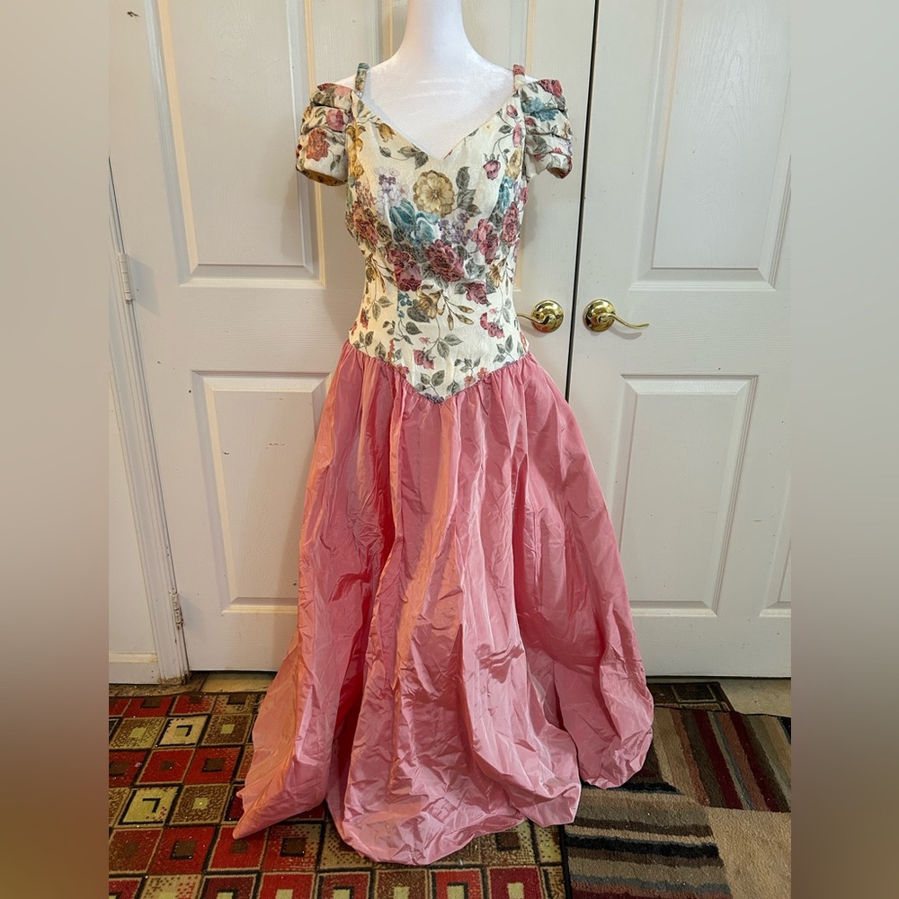 *FLAWS* House of Bianchi Boston vintage 1980’s gown, size 12